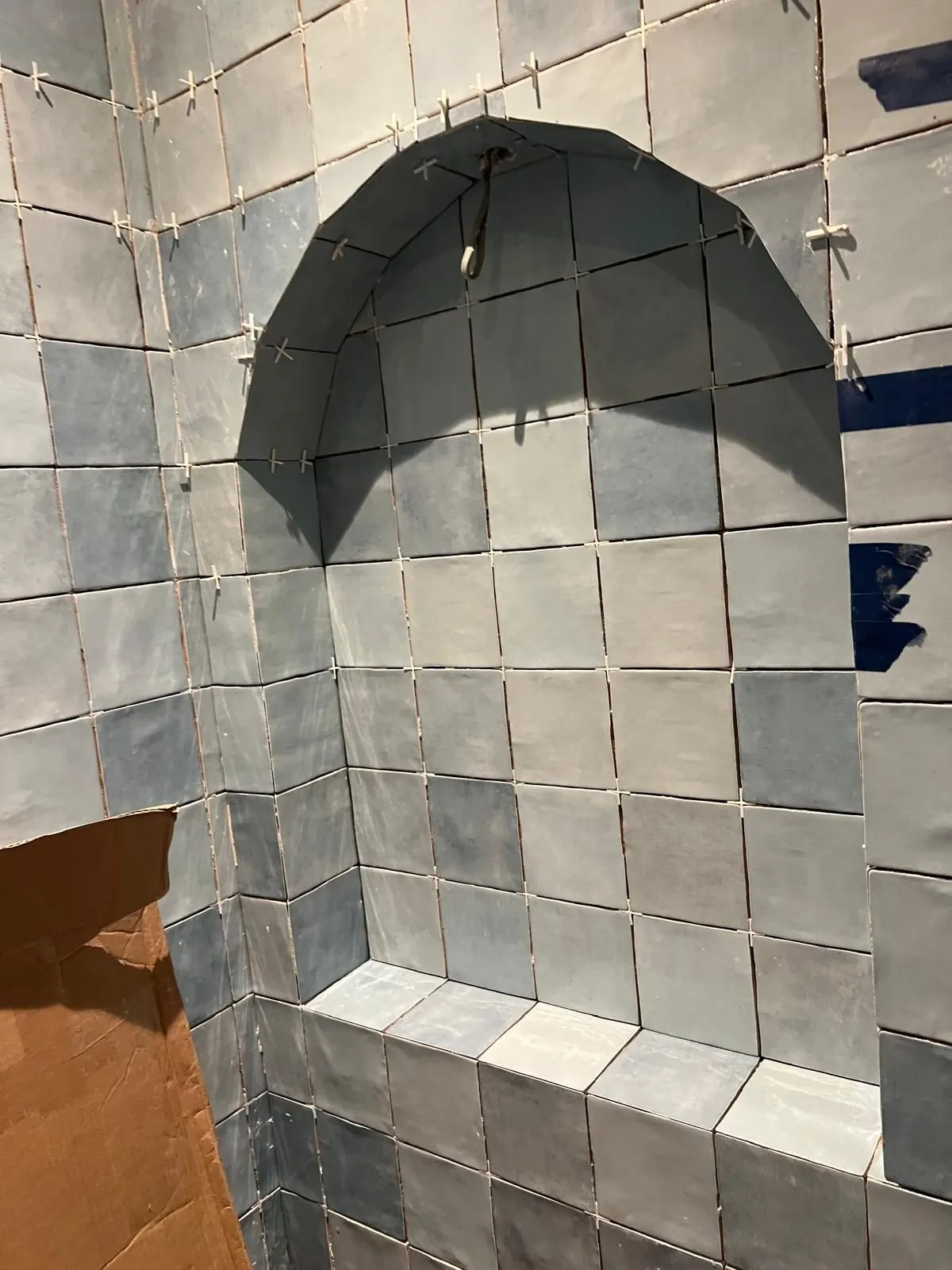 Bathroom tiling detail by SFB Interior Refurbishment Ltd